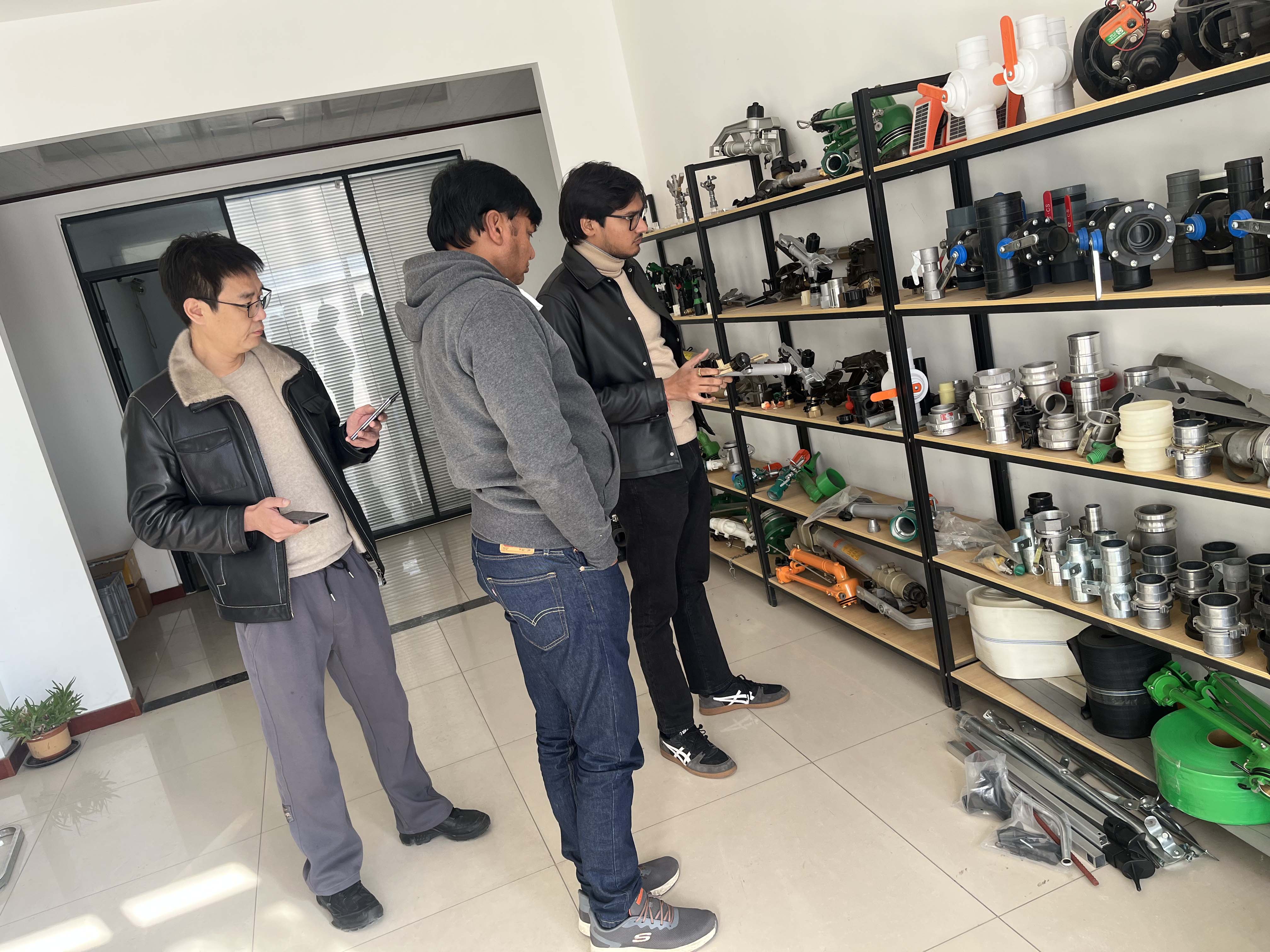 长宁NS40 涡轮喷枪获客户青睐 洽谈批量合作